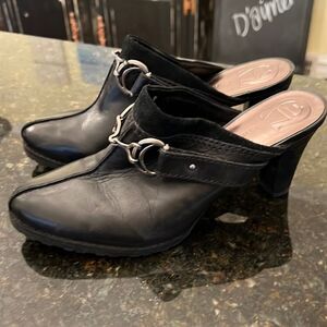 *Etienne Aigner* Sz 8 Blk Leather Mule Clogs